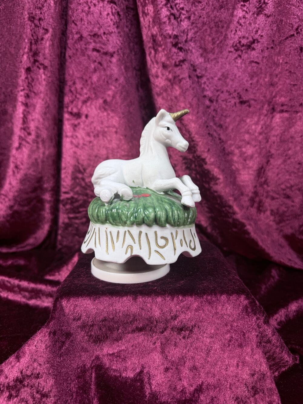 Vintage Ceramic Music Box – Reclining Unicorn - Collectible Souvenir Keepsake